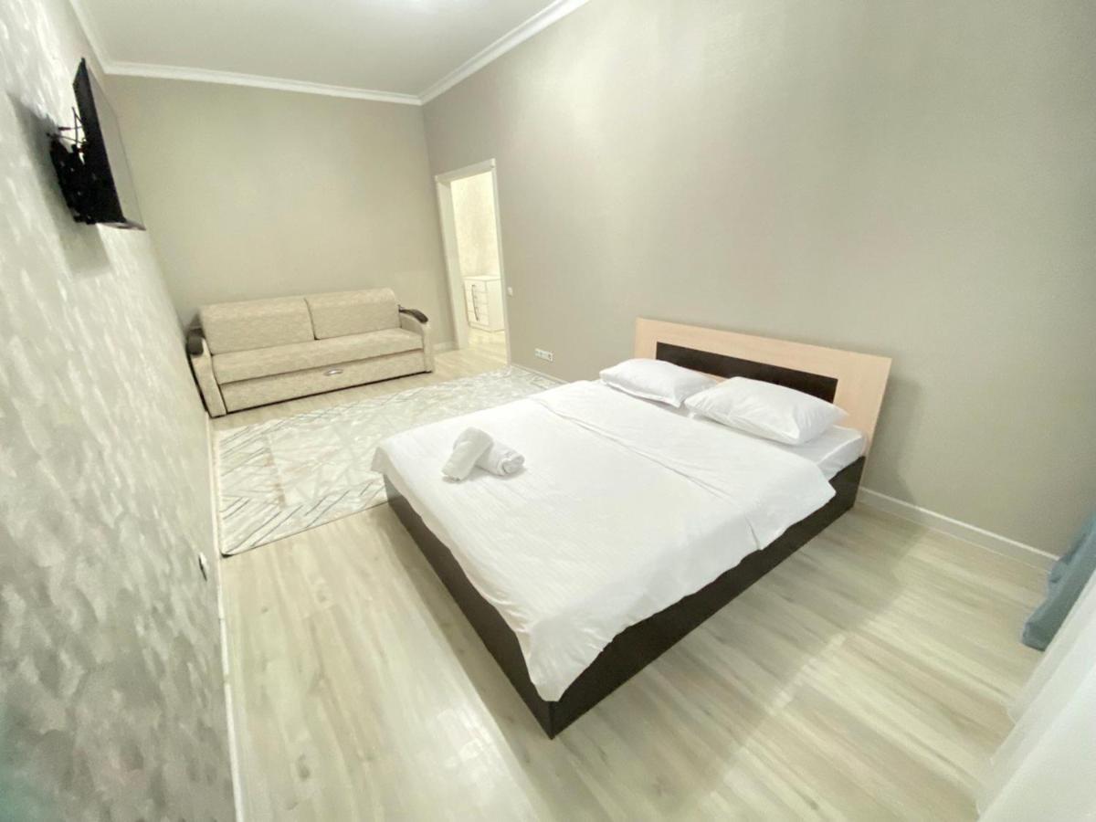 Whitehome In Panorama Park Astana Exterior foto